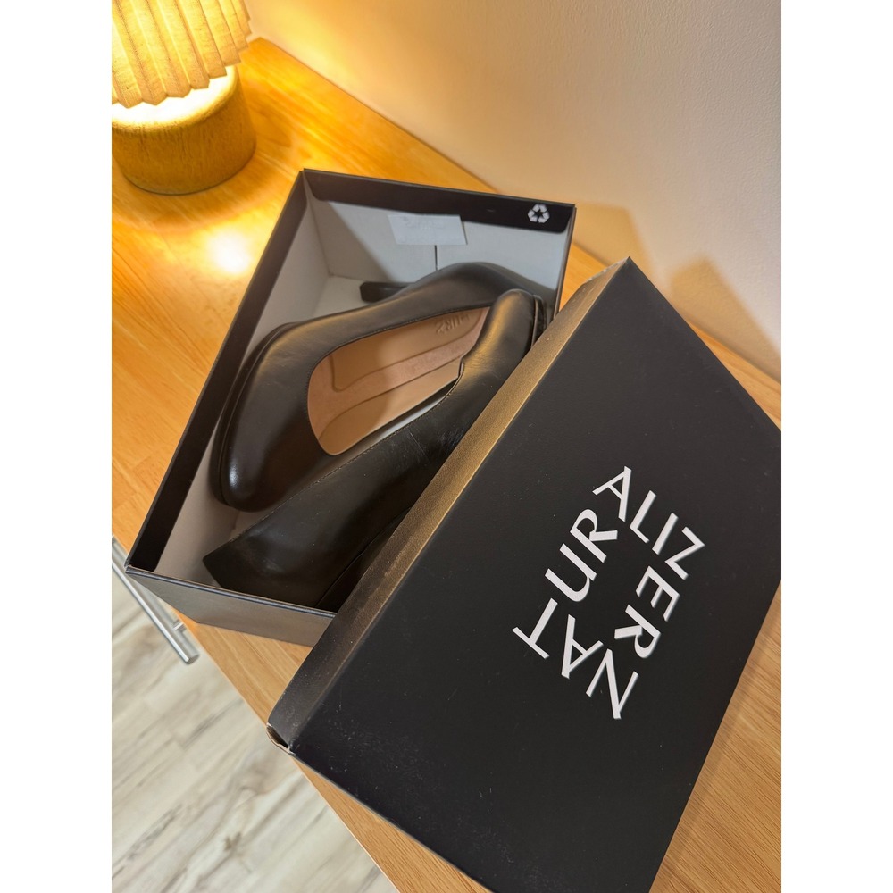 Naturalizer Womens Black Leather Almond Toe Stiletto Heels Pumps